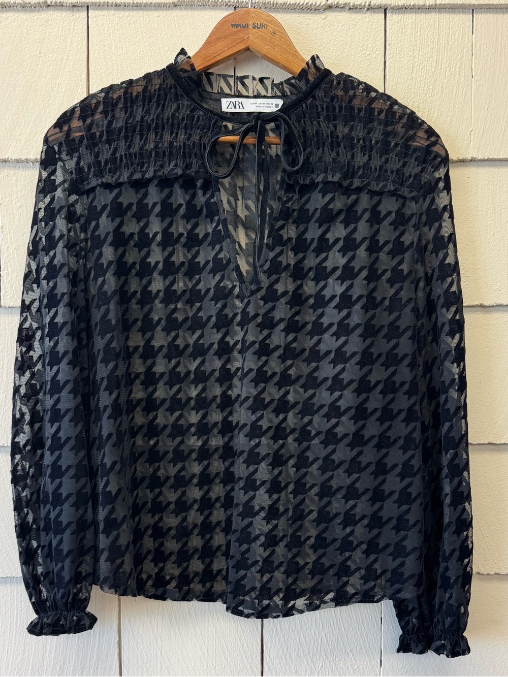 Zara Houndstooth Semi Sheer Long Sleeve Peasant Style Top Blouse Velvety Size M